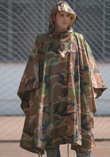 RIPSTOP WET WEATHER PONCHO WOODLAND